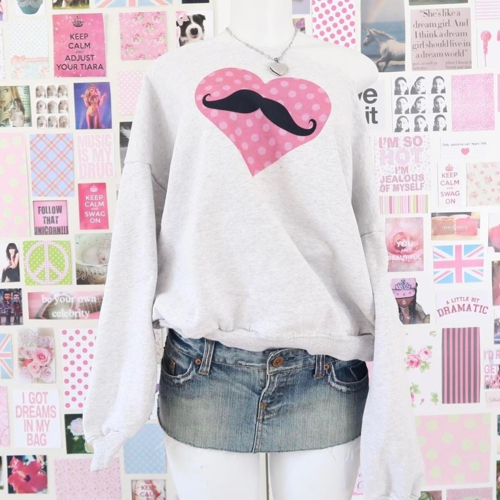 y2k mustache heart off shoulder sweatshirt grey size M